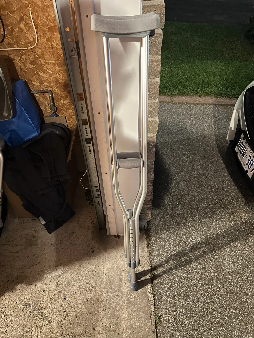 Adjustable Crutches - photo 3