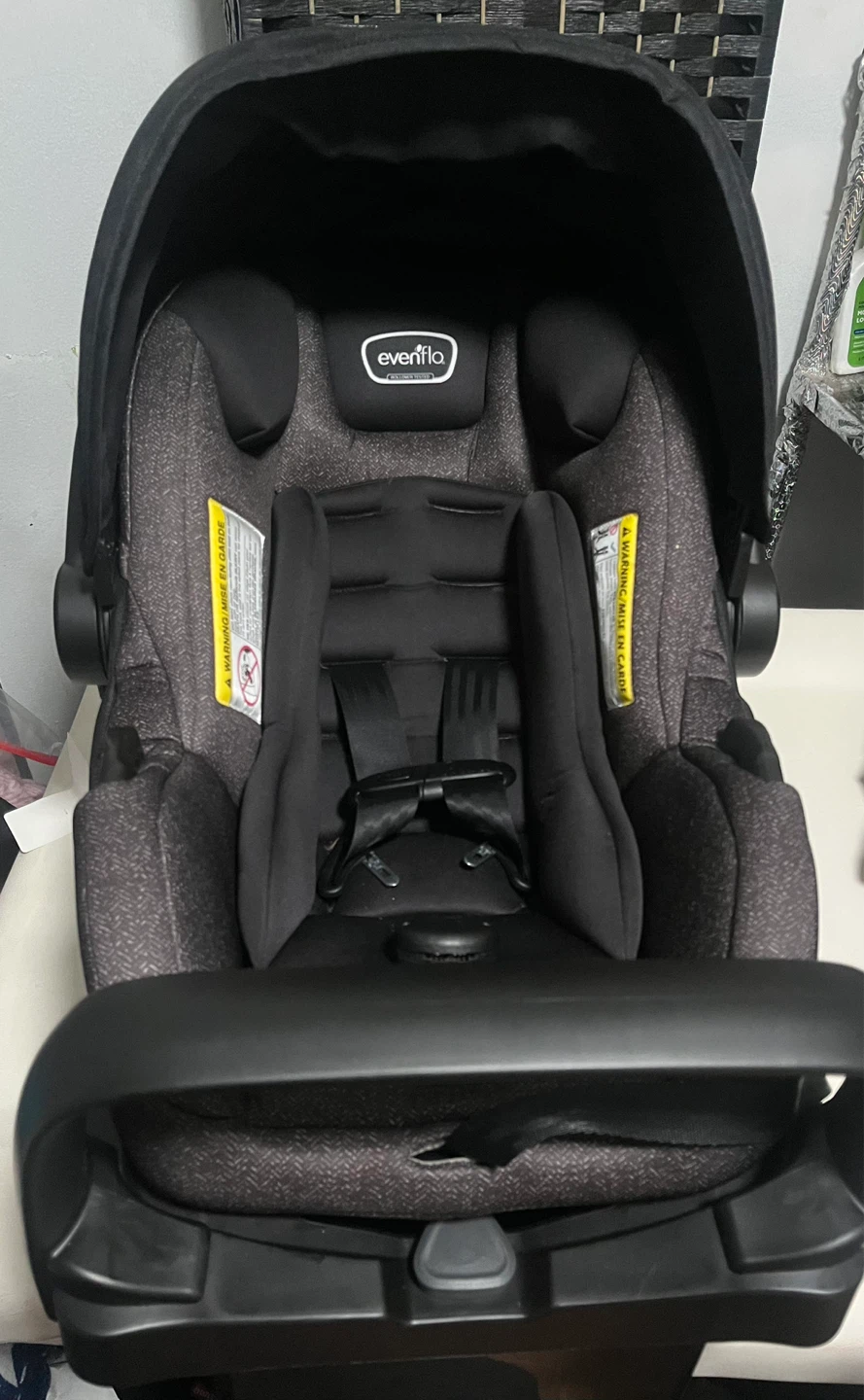 Evenflo Pivot Xpand Travel System Infant Car Seat