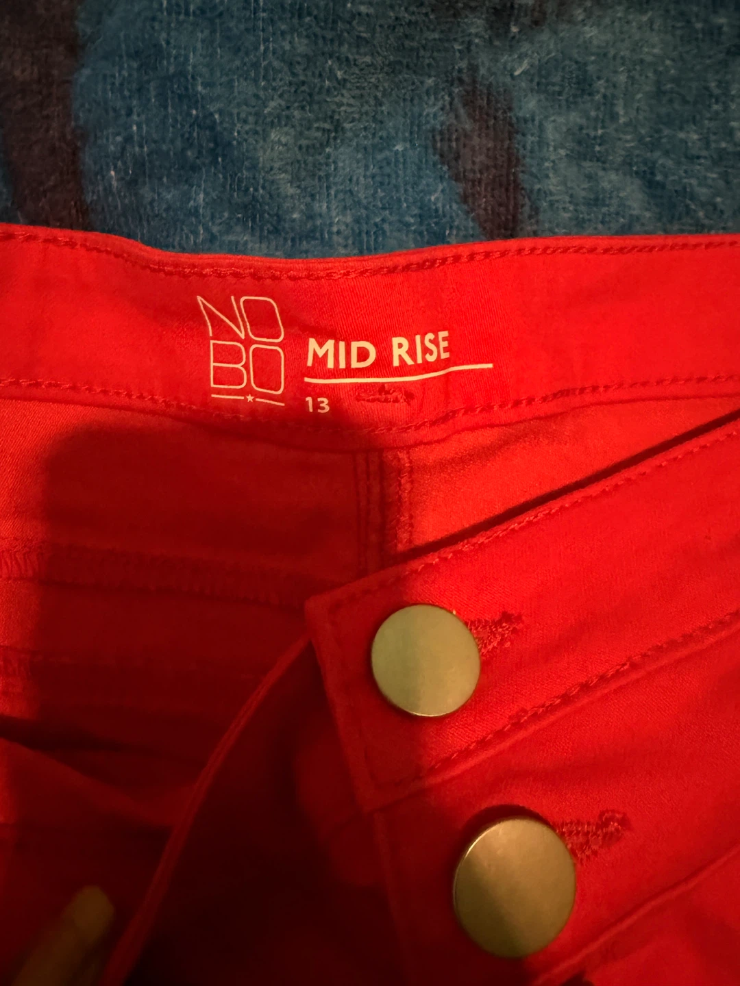 NO BOUNDARIES Red Mid Rise Shorts Size 13 - photo 2