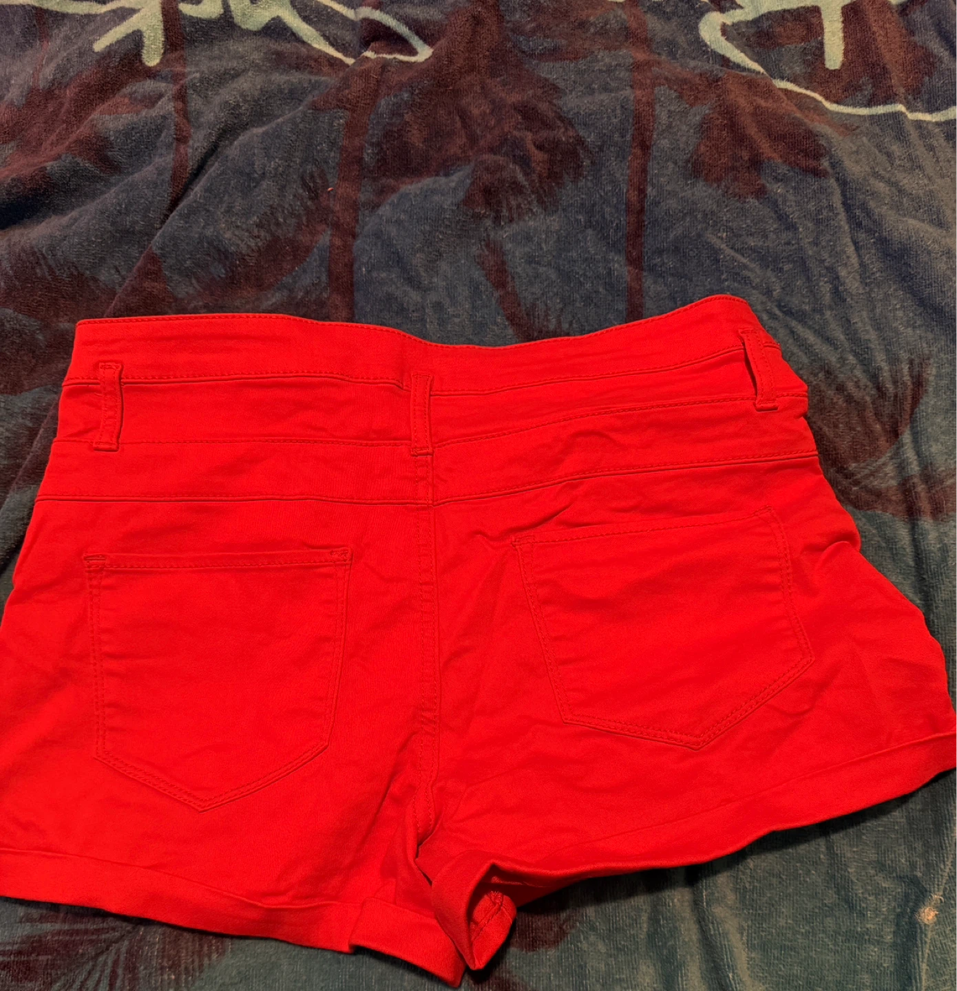 NO BOUNDARIES Red Mid Rise Shorts Size 13 - photo 3