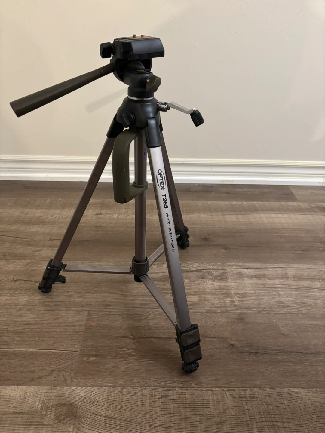 Optex T568 Tripod