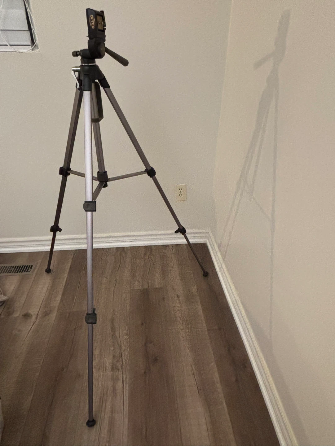 Optex T568 Tripod - photo 3