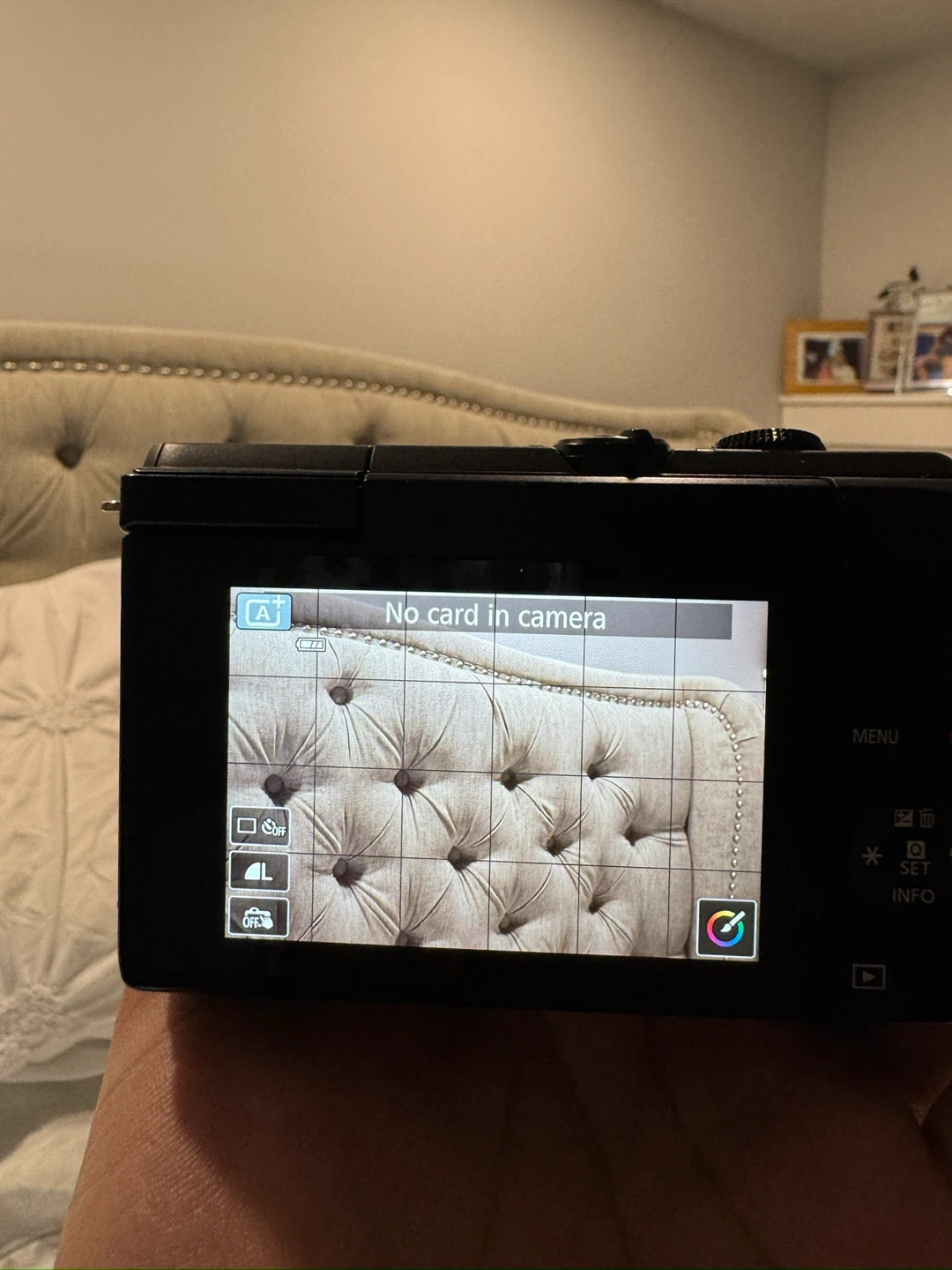 Canon EOS M50 Mirrorless Camera - photo 3