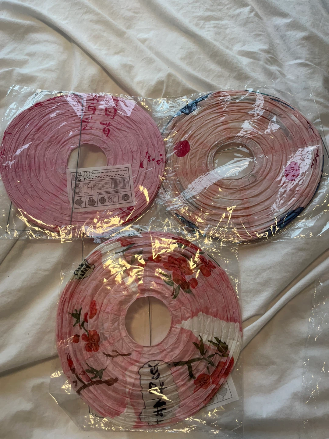 Set of 3 Decorative Paper Lanterns - photo 4