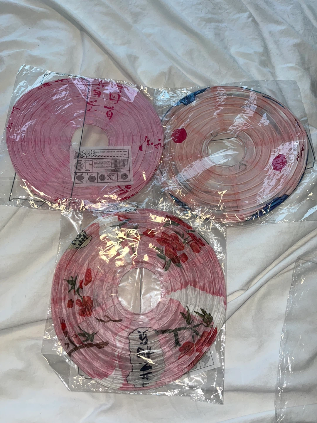 Set of 3 Decorative Paper Lanterns - photo 3