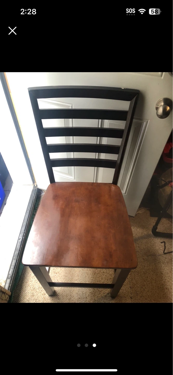 Wooden chairs - photo 3