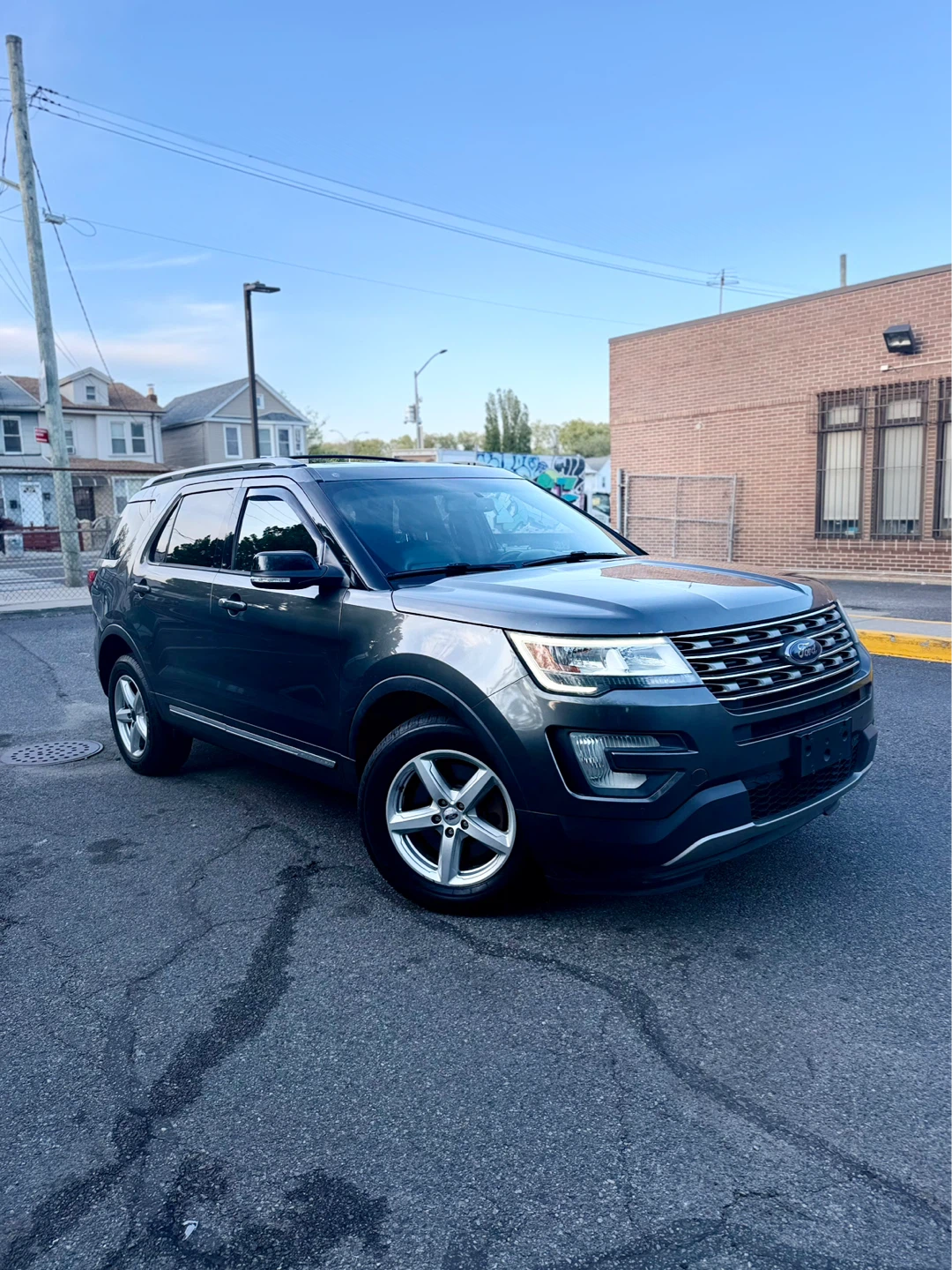 2016 Ford Explorer SUV - photo 2