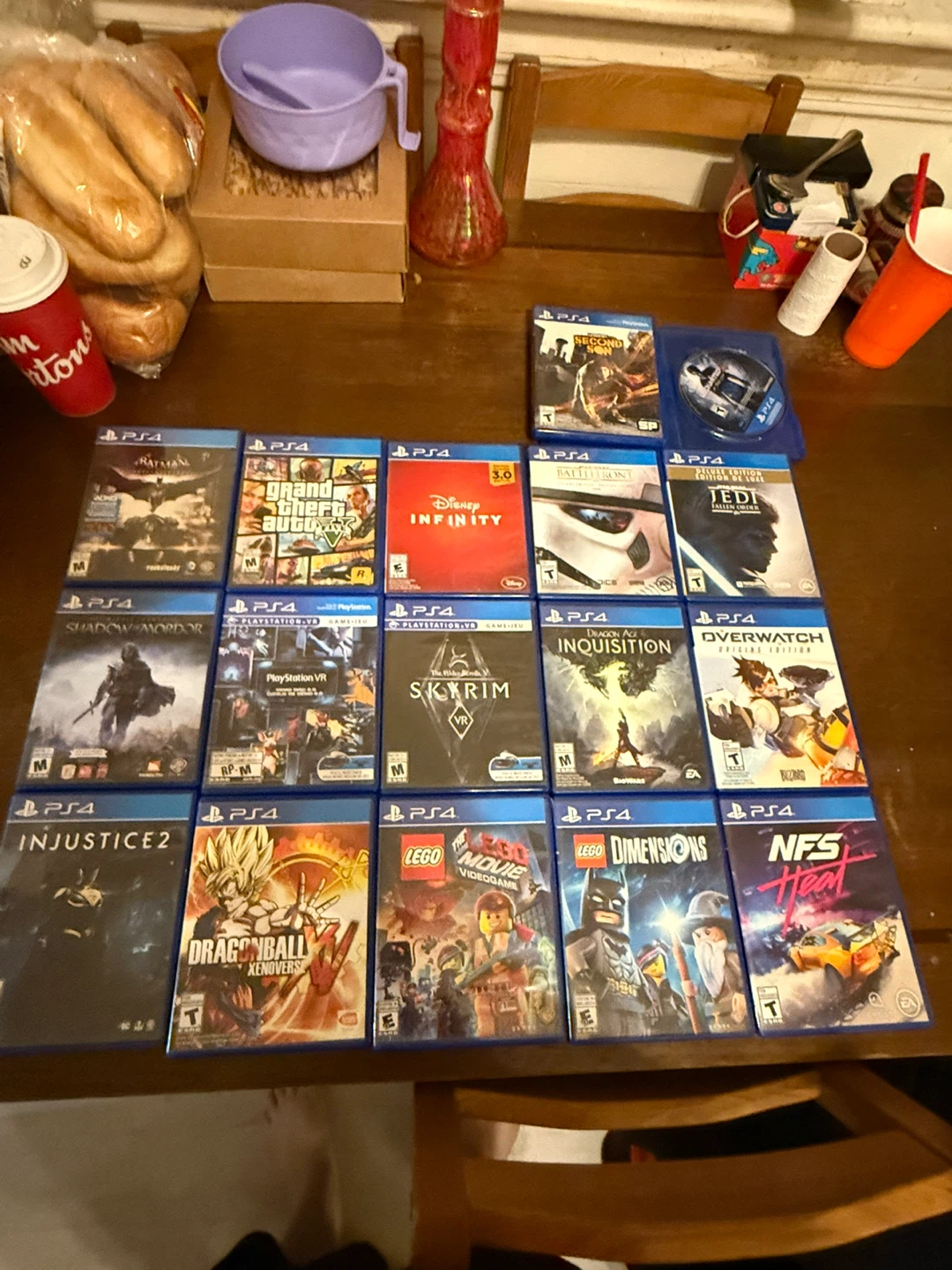 PlayStation 4 Console with Games and Controller - photo 3