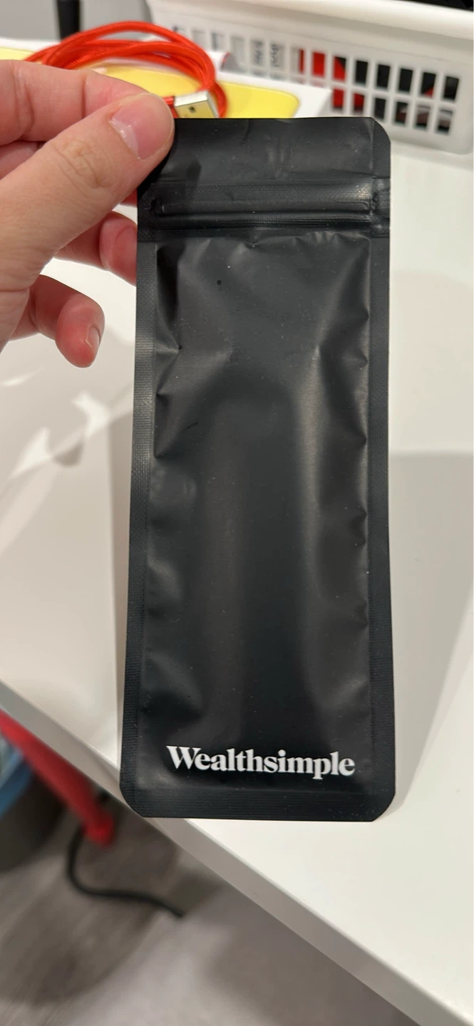 Wealthsimple Keychain and Pouch - photo 2
