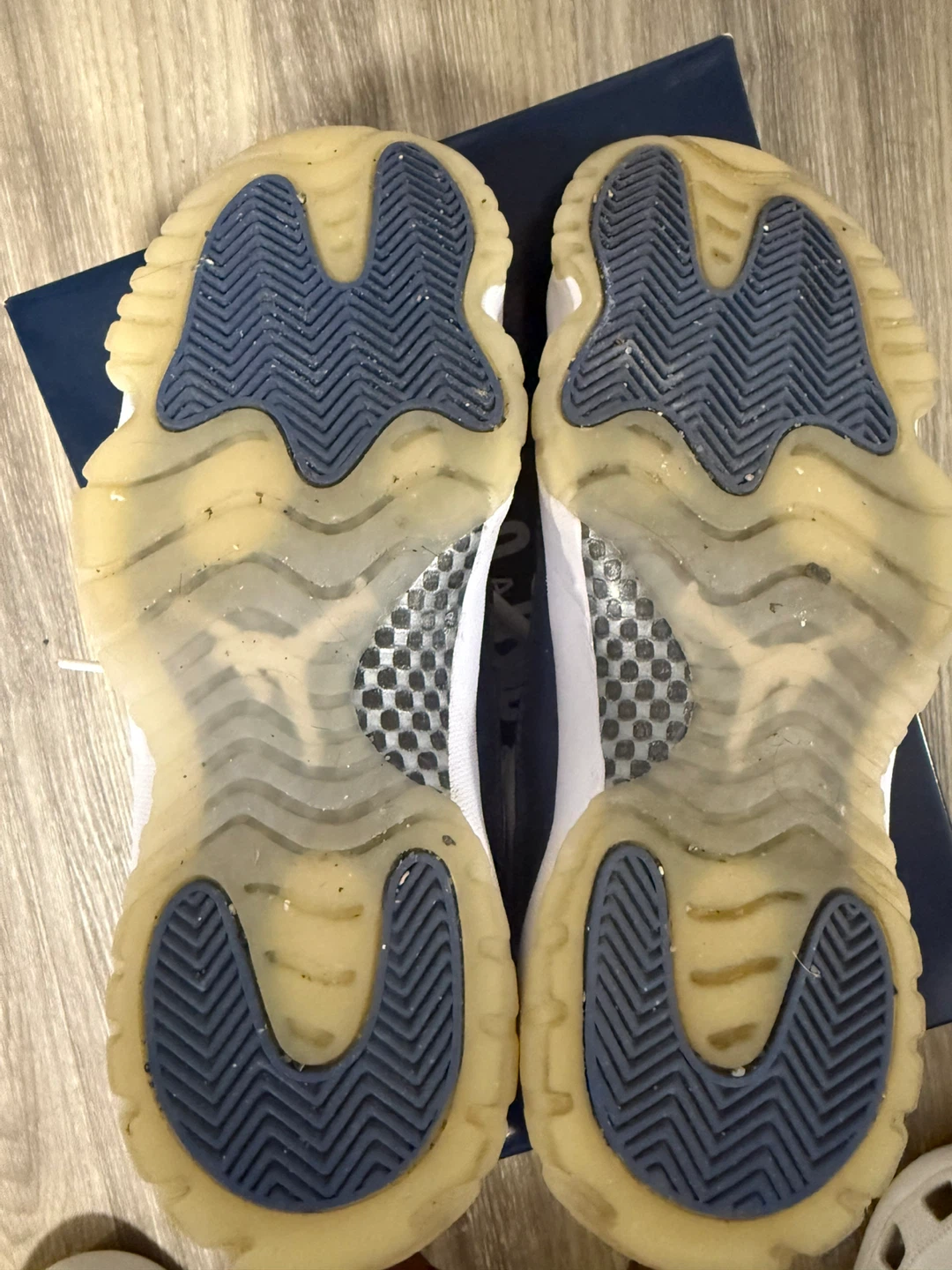 Air Jordan 11 Retro Low "True Blue" Size 8 - photo 3