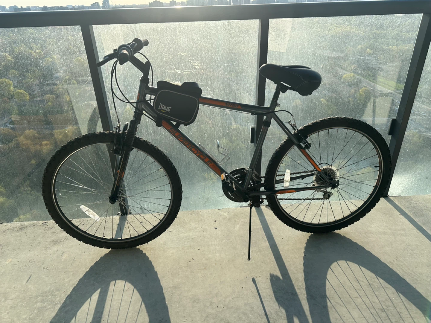 Supercycle Nitro Mountain Bike