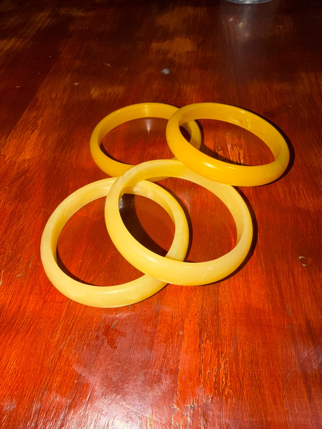 4 Resin Acrylic Round Bangle Set