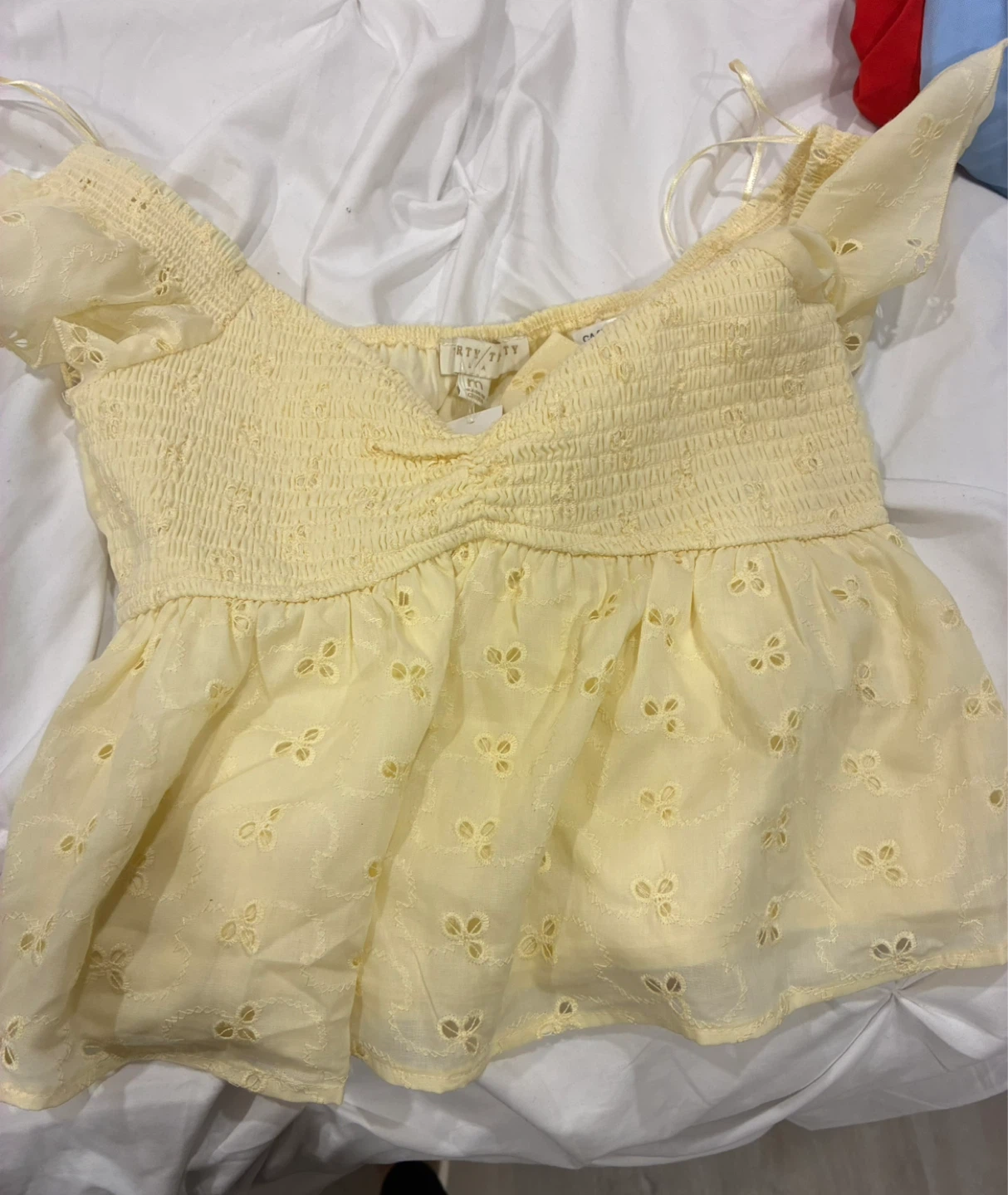 Selling barely worn/new dresses & shirts - photo 2