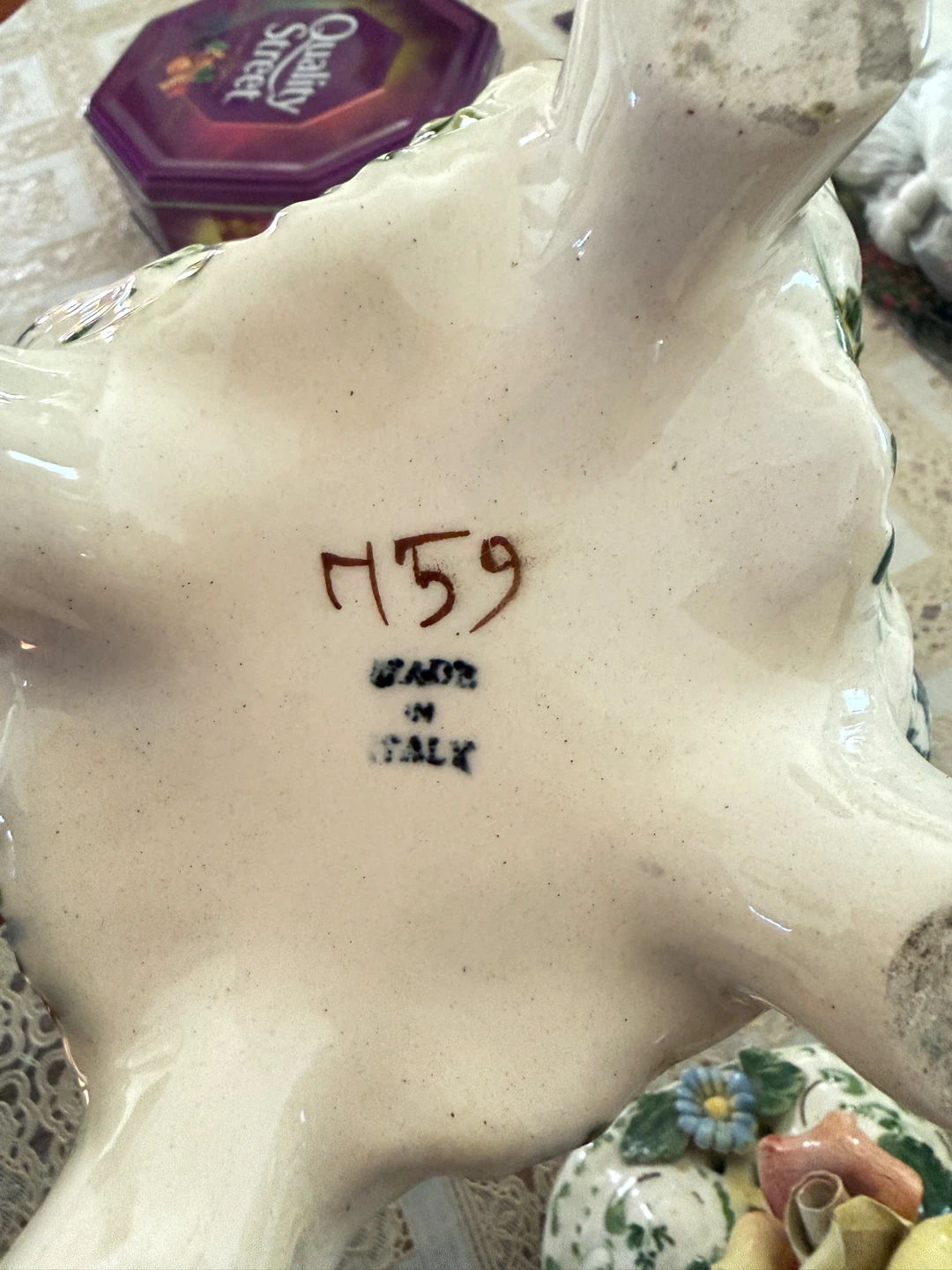 Vintage Ceramic Pot with Floral Lid - photo 2