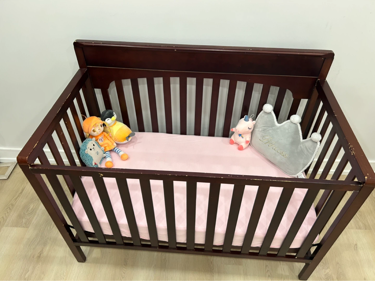 Graco Crib - Dark Wood