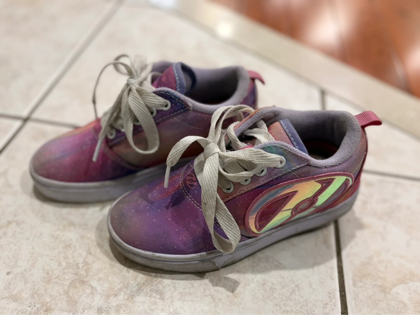 Heelys Girls Galaxy Print Roller Shoes