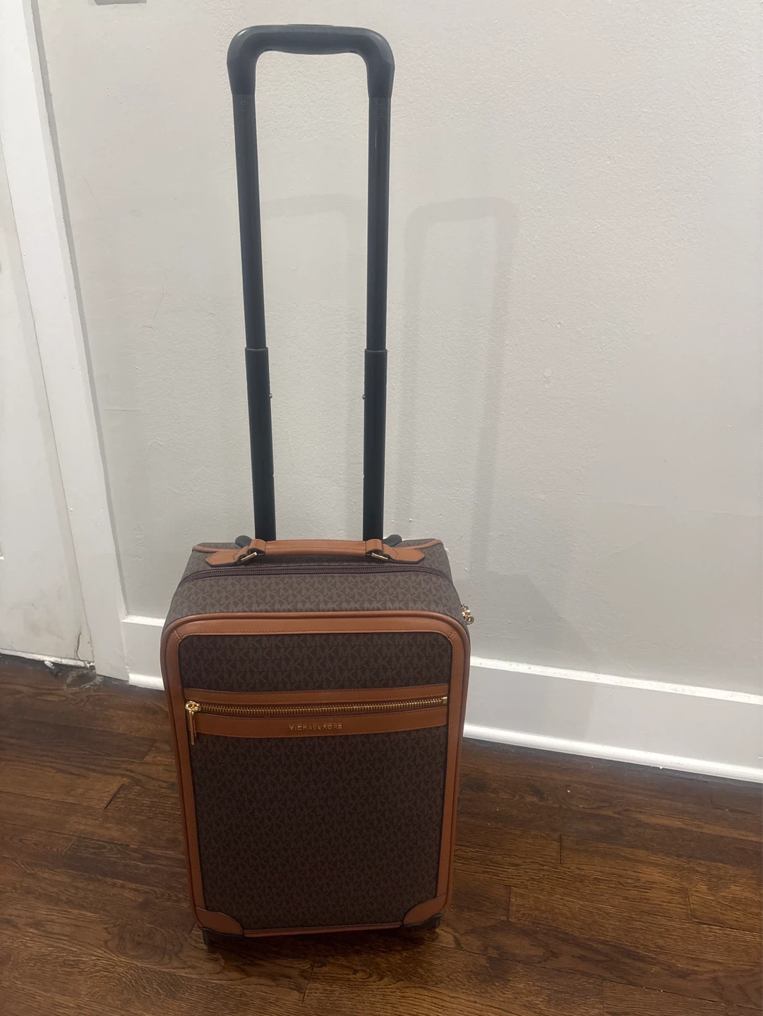 New Michael Kors Monogram Rolling Suitcase - photo 2