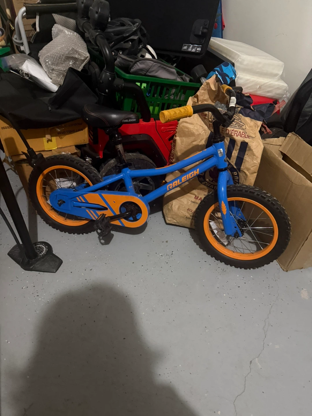 Raleigh Kids Bicycle 13” Training wheels bike - photo 2