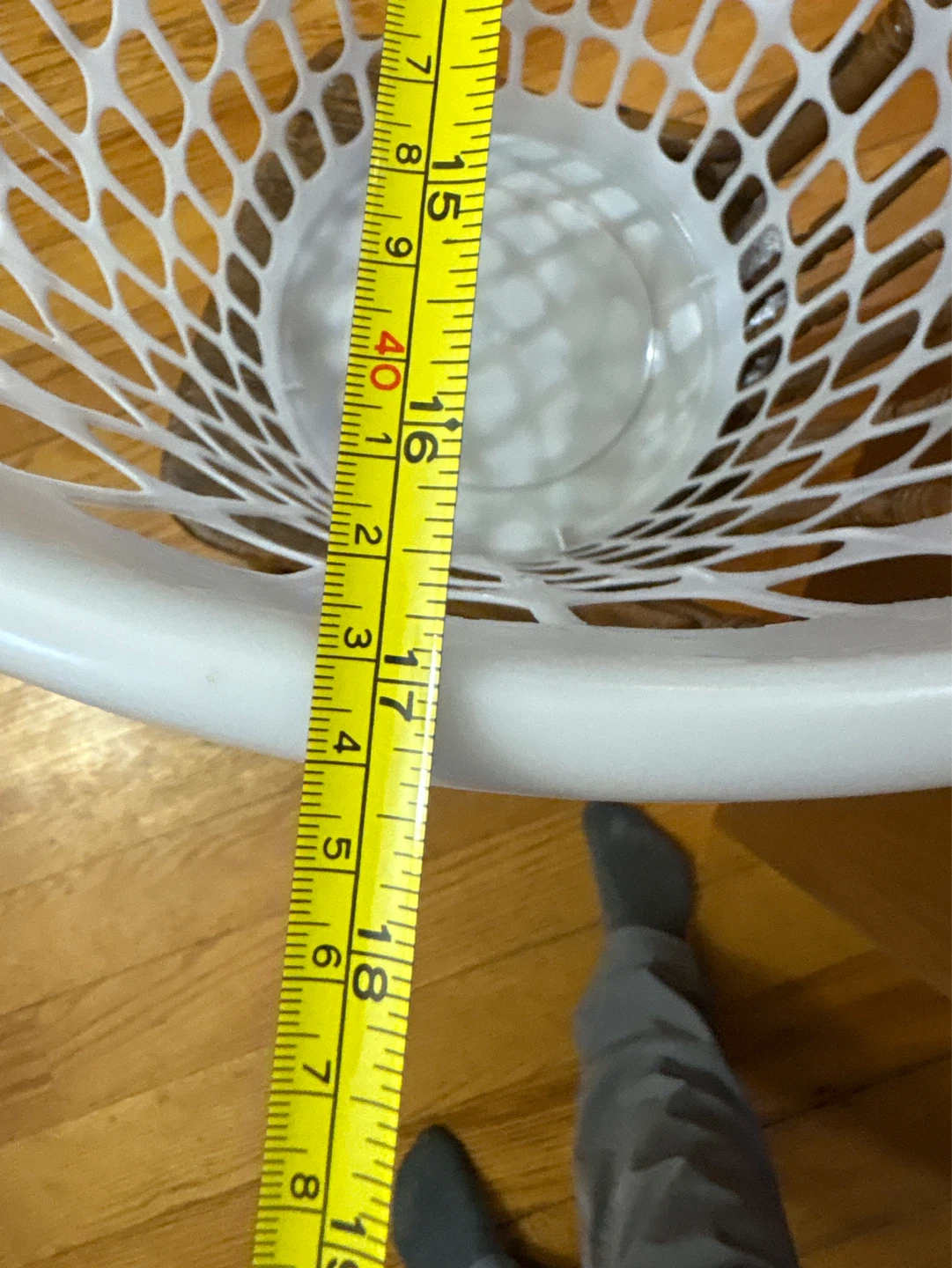White Laundry Basket - photo 3