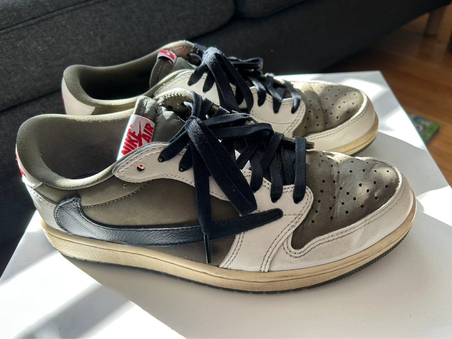 Nike Air Jordan 1 Low Travis Scott - photo 2