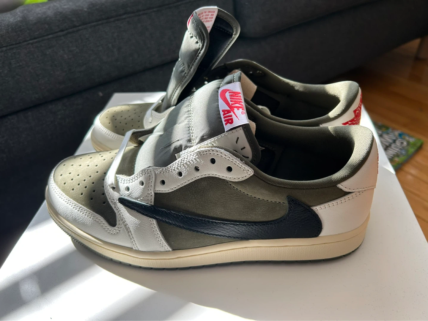 Nike Air Jordan 1 Low Travis Scott "Reverse Mocha" - photo 2