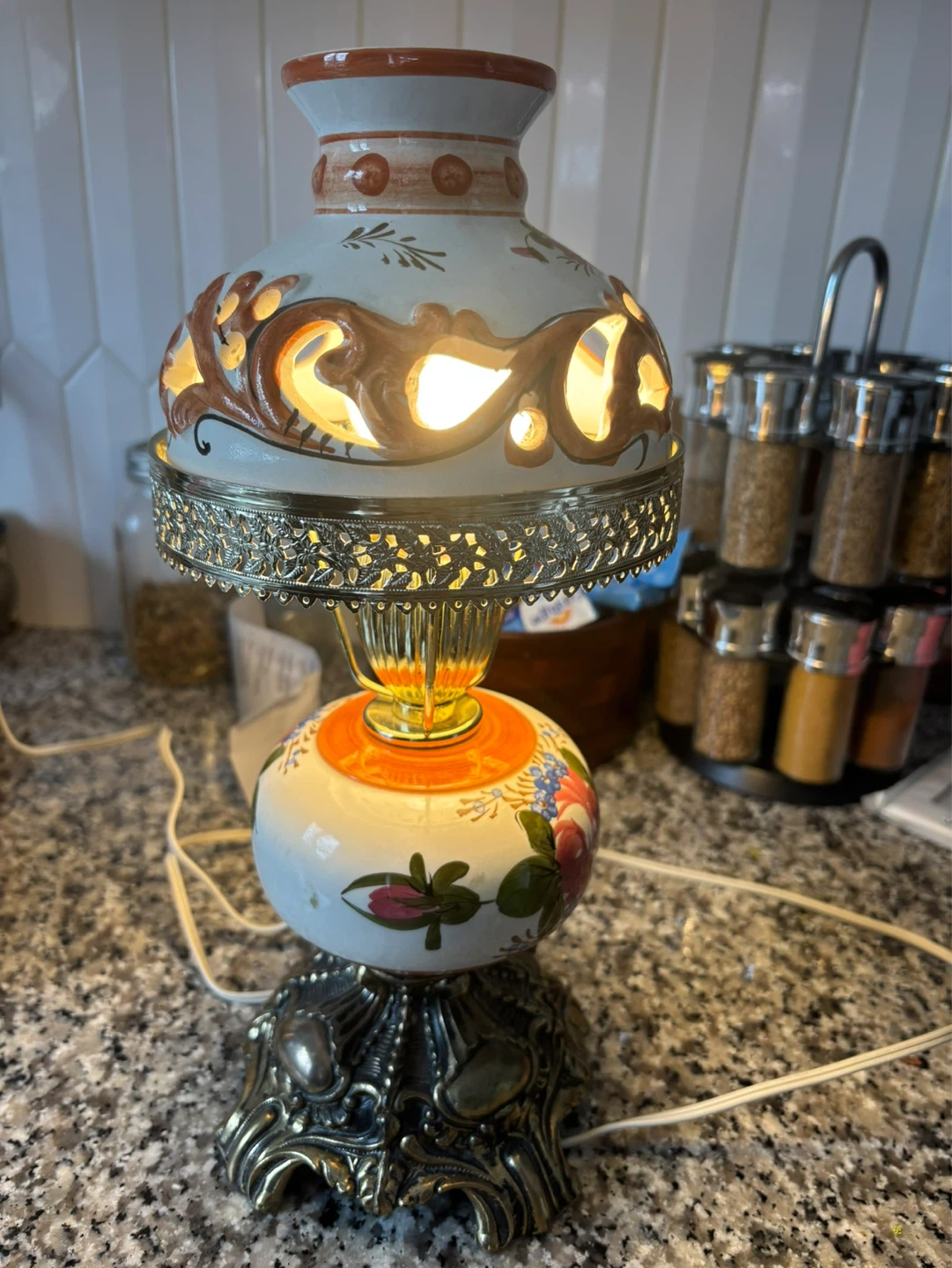 Vintage Ceramic Gone with the Wind style hurricane lamp