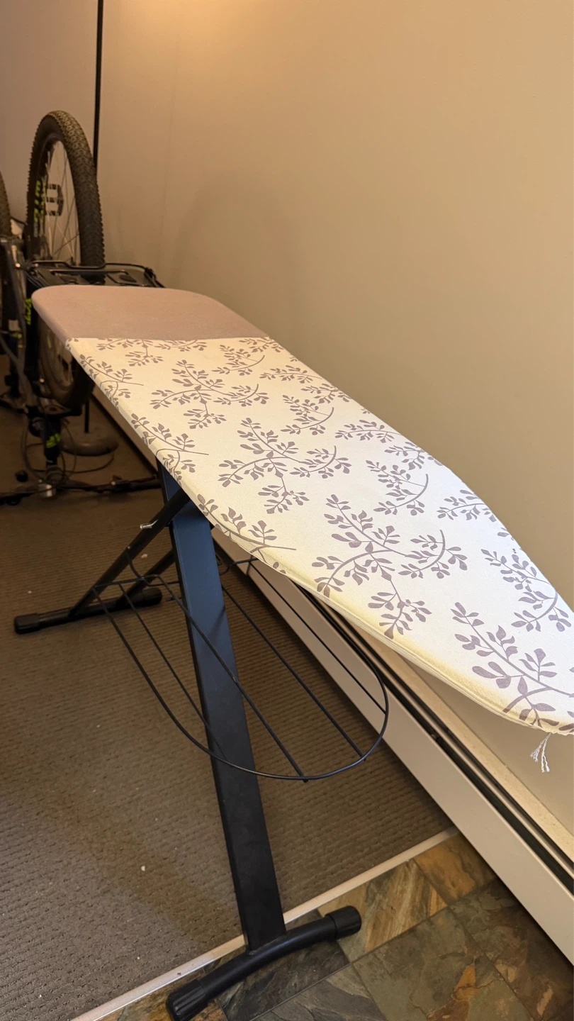 Foldable Ironing Board with Patterned Cover - photo 3