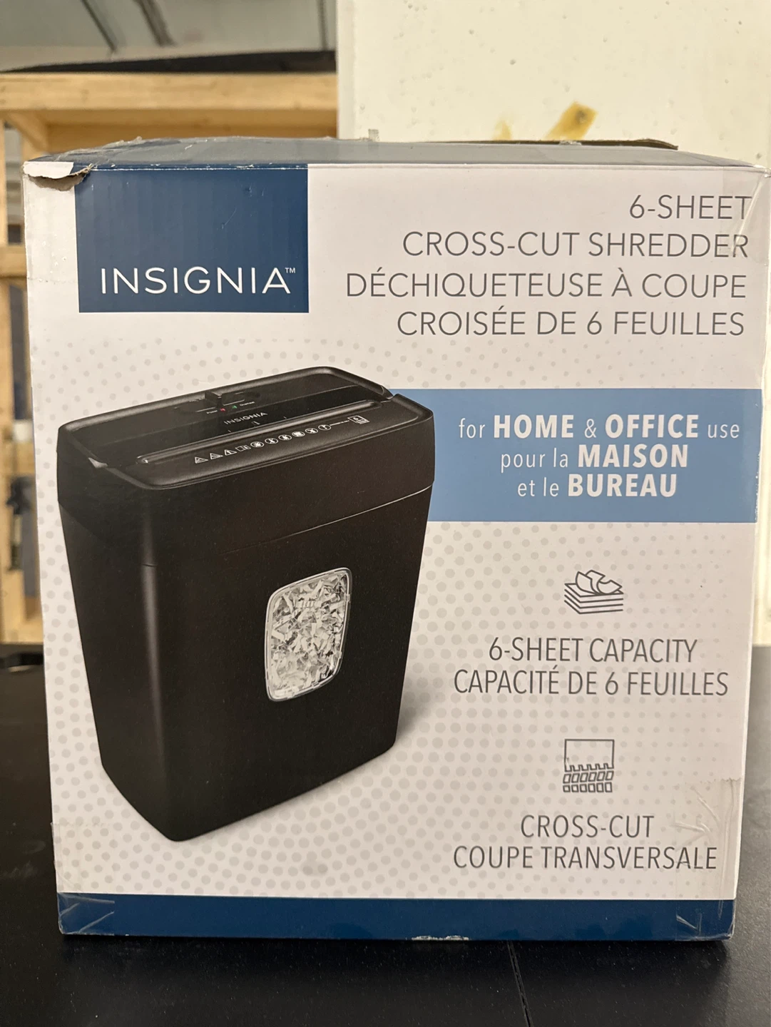 Insignia 6-Sheet Cross-Cut Shredder