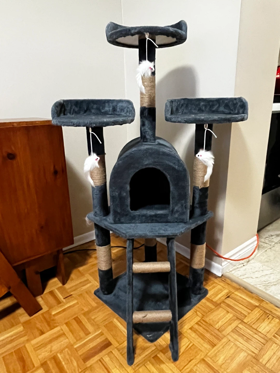 Medium height  Cat Tree with Toys