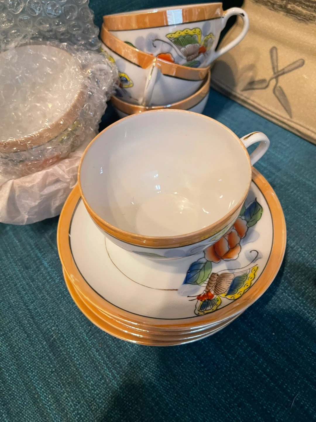 Vintage Tea Set with Floral Butterfly Design - photo 3