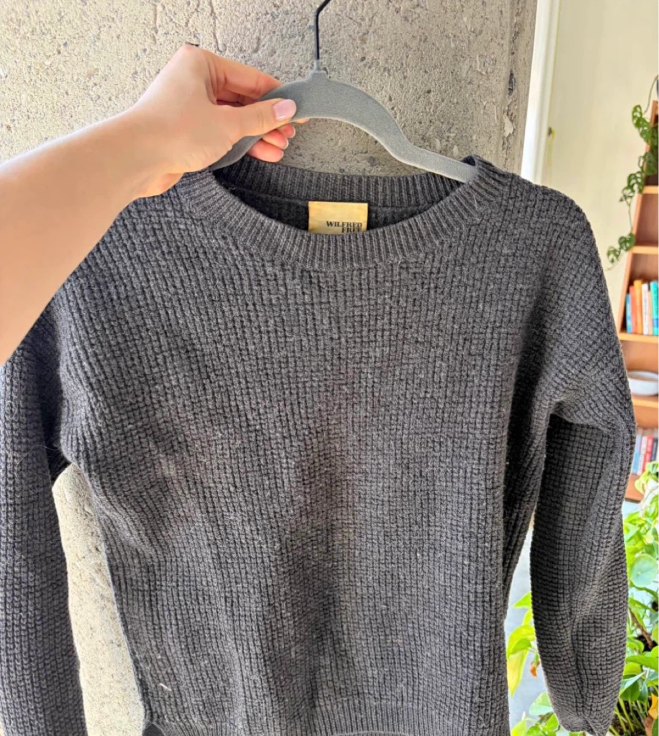 XS Aritzia Wilfred Free Grey Knit Sweater