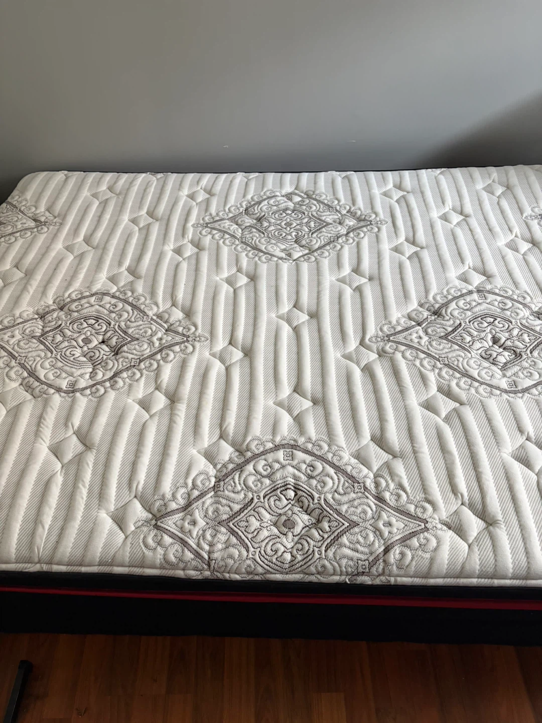 Springwell matress and box spring - photo 3
