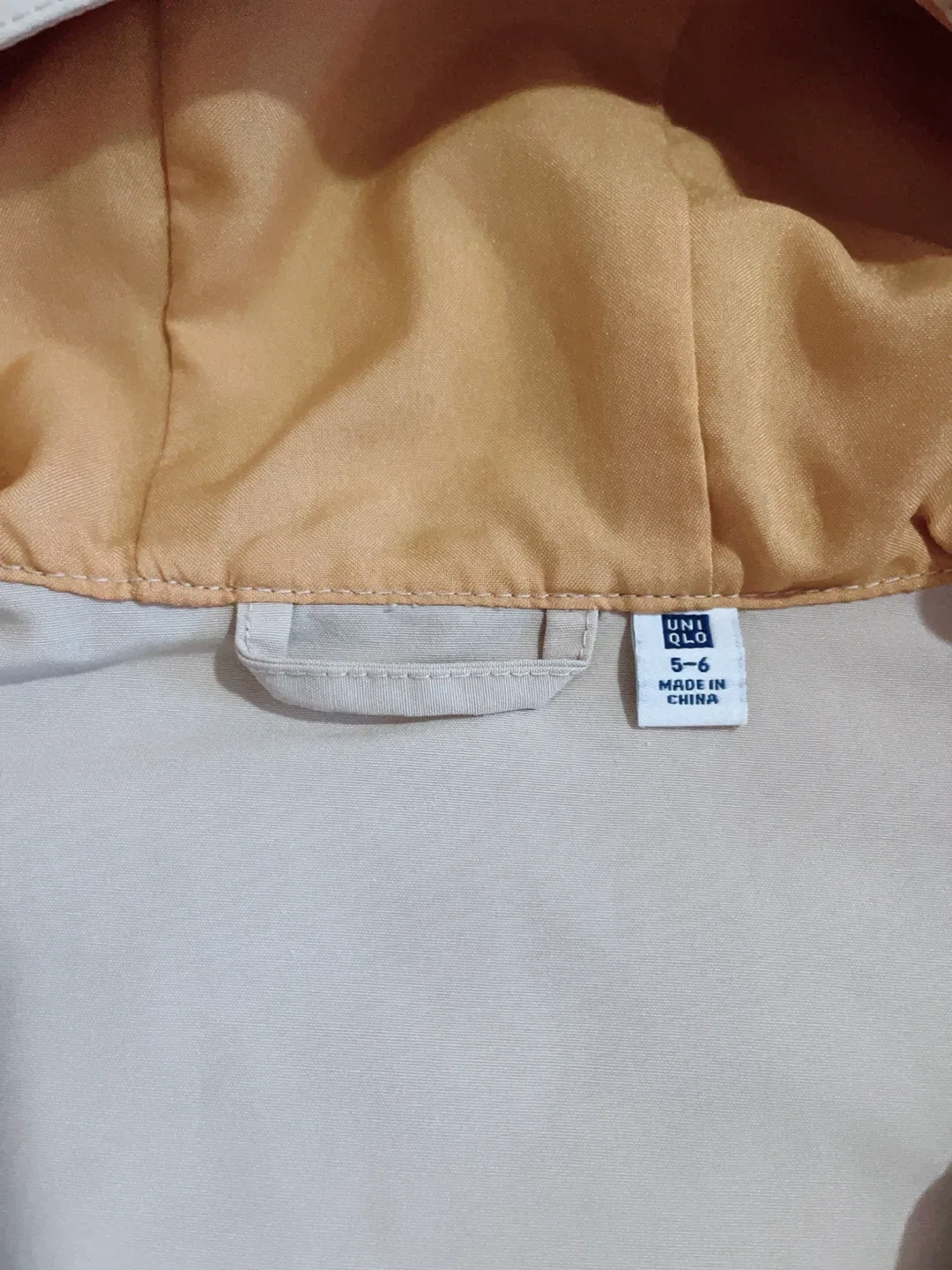 UNIQLO Kids Hooded Jacket Size 5-6 - photo 2