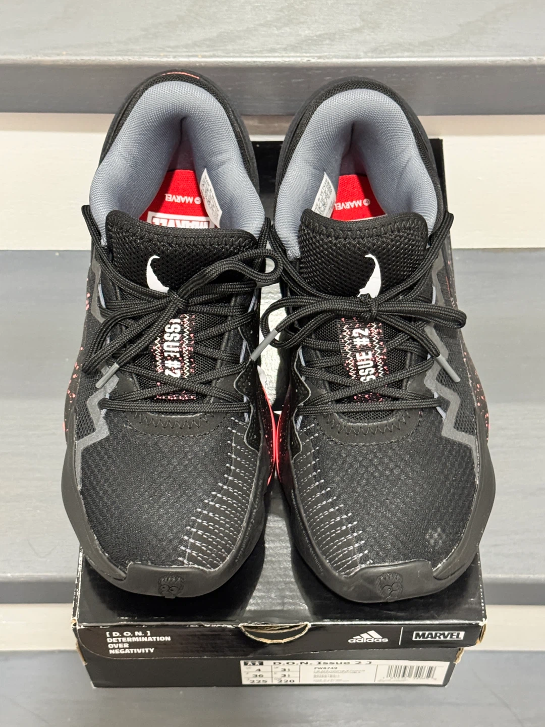 Adidas DON ISSUE 2J Venom runners shoes size 4 - photo 2