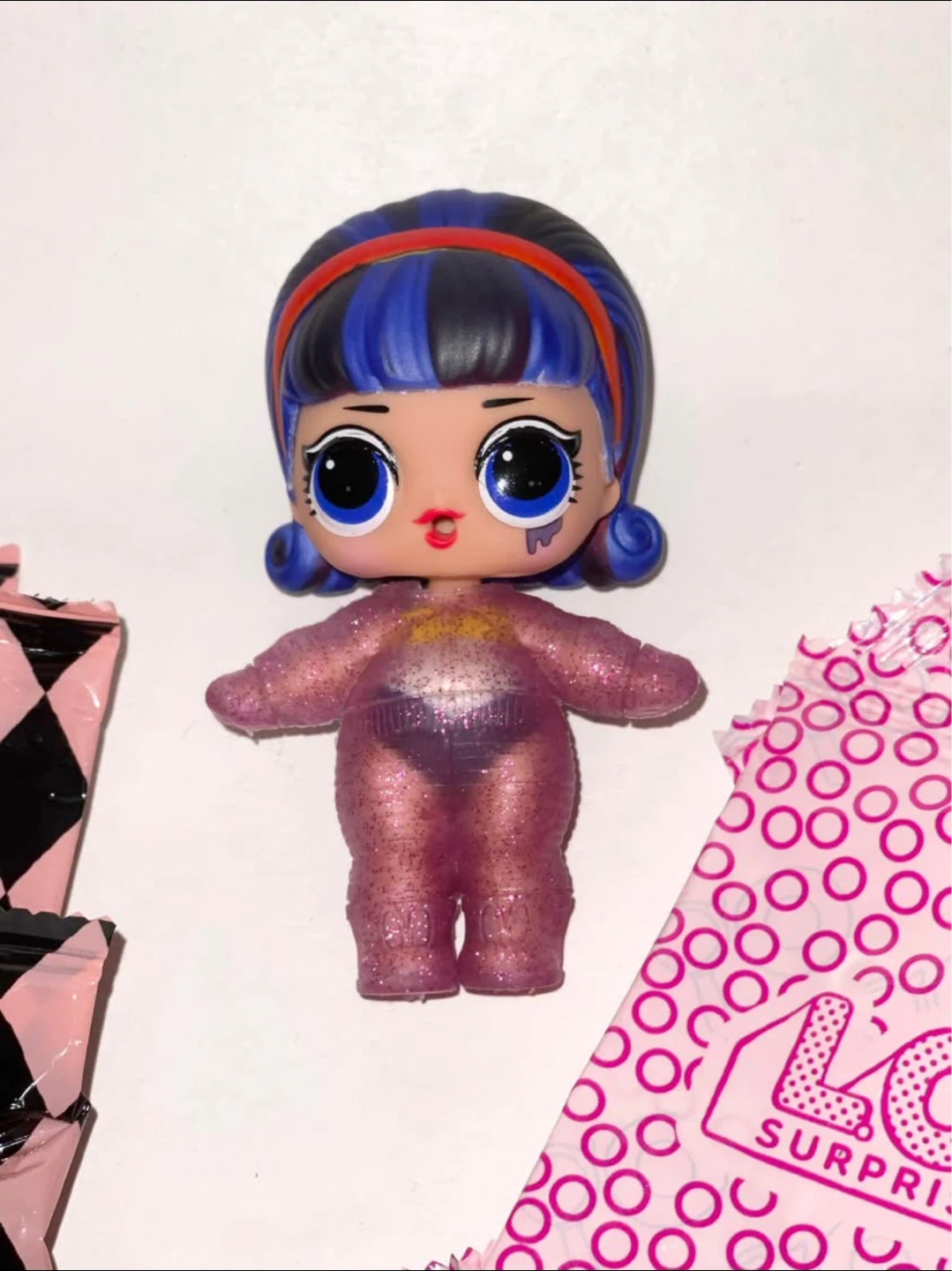 LOL Surprise Dolls - 4 Figures & Accessories - photo 3
