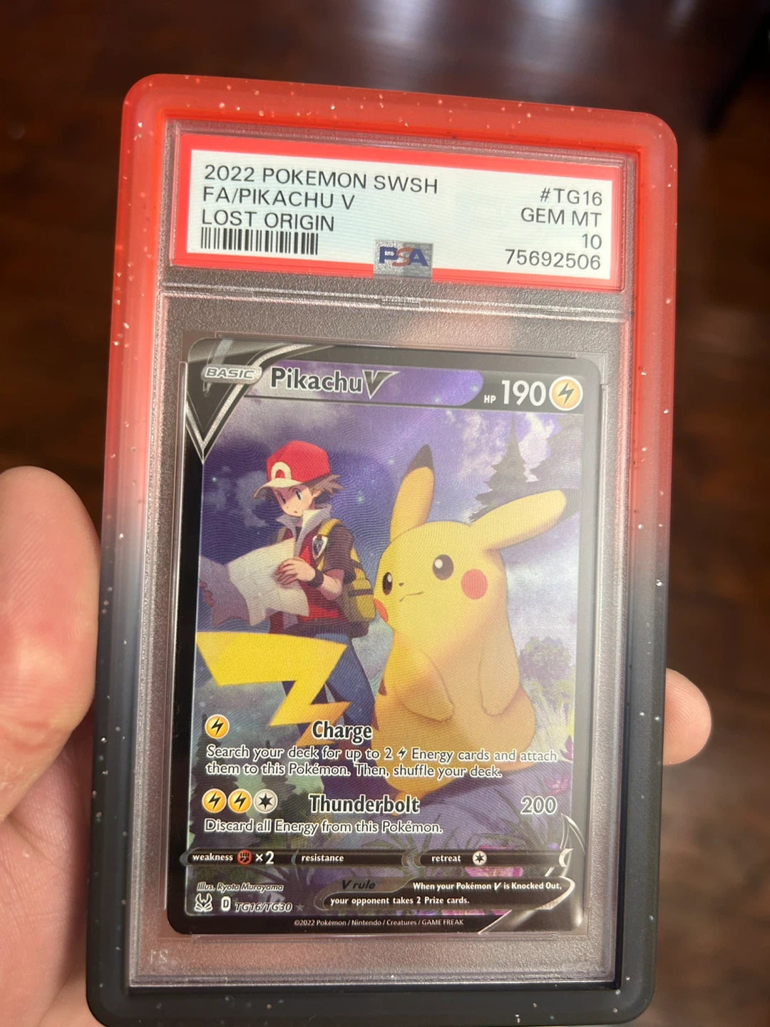 Pikachu V TG16 PSA 10