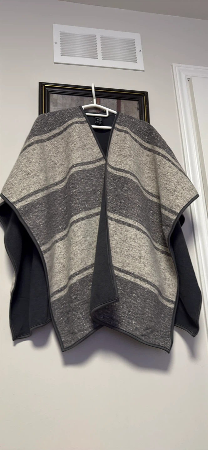 Striped Poncho Cape - photo 2
