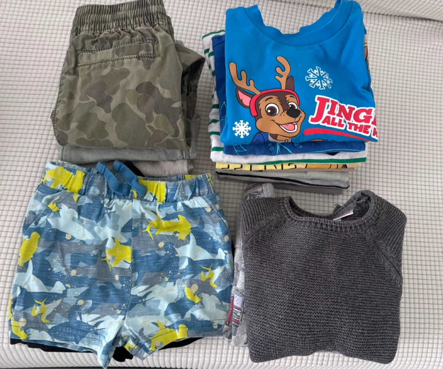 Boys' T-Shirt and Shorts Bundle - photo 4