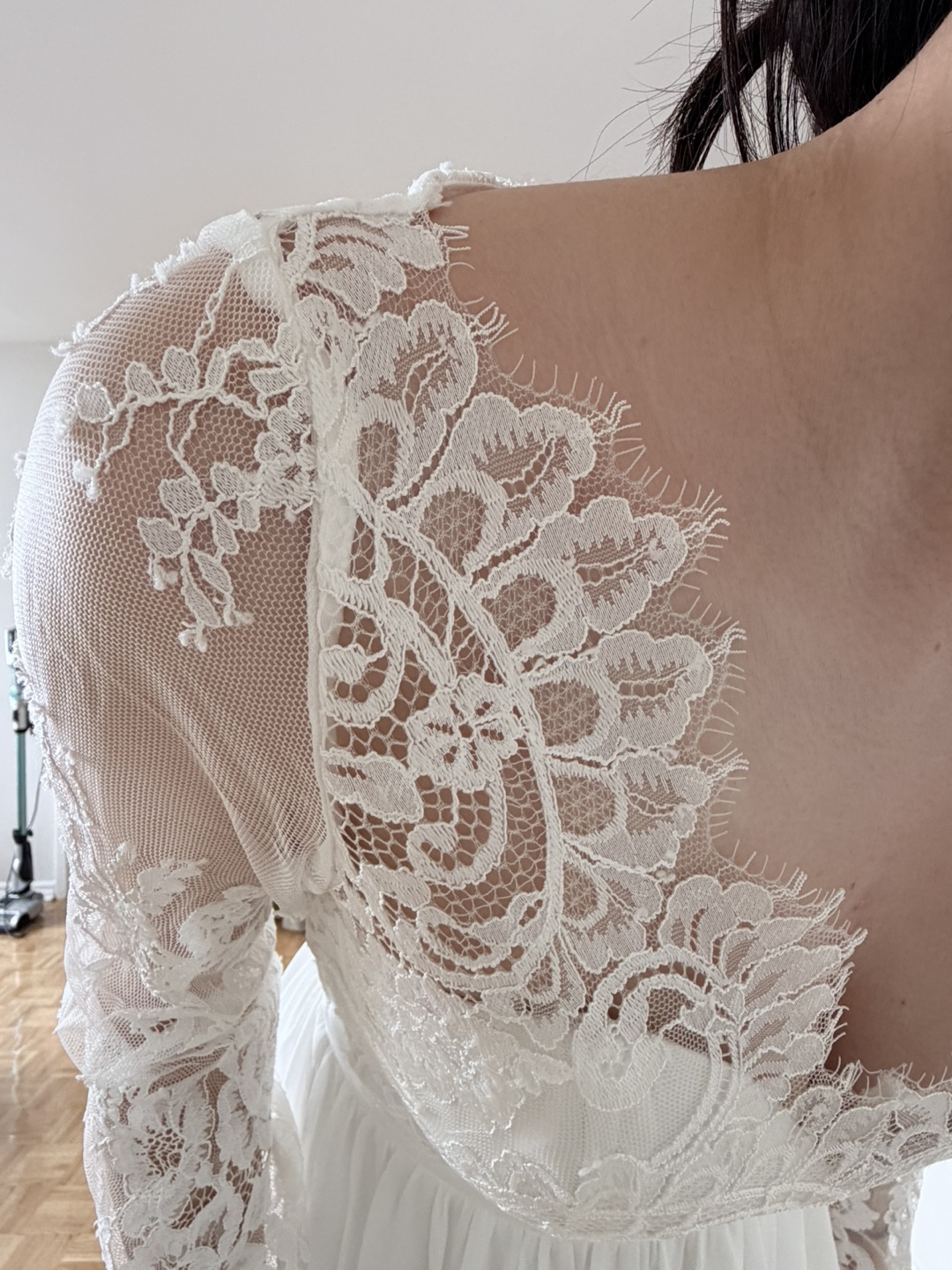 White Lace H&M Wedding Dress - photo 3