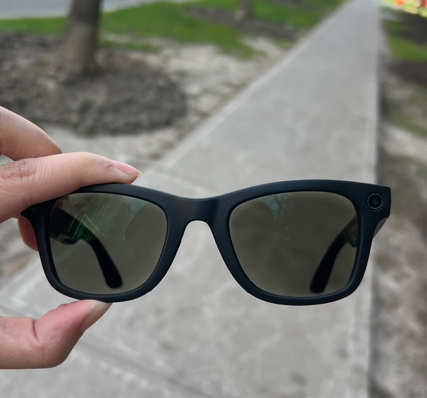 Ray-Ban META Smart Glasses - Black - photo 5