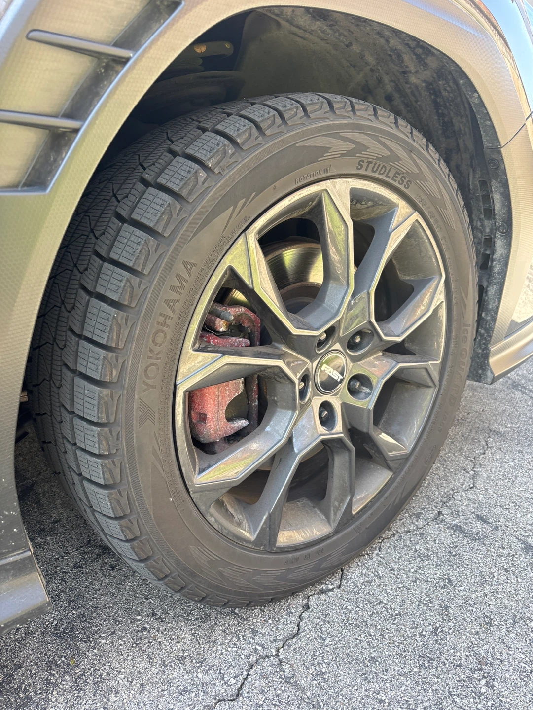 Yokohama Ice Guard Winter Tires Studless 225/65R17 102T - photo 4