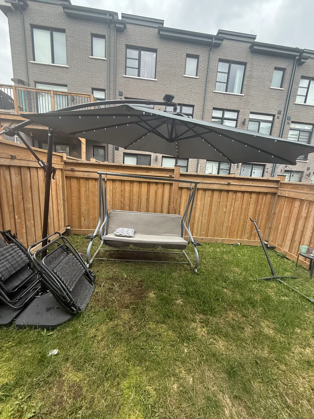 Patio Swing with Cantilever Umbrella - photo 2