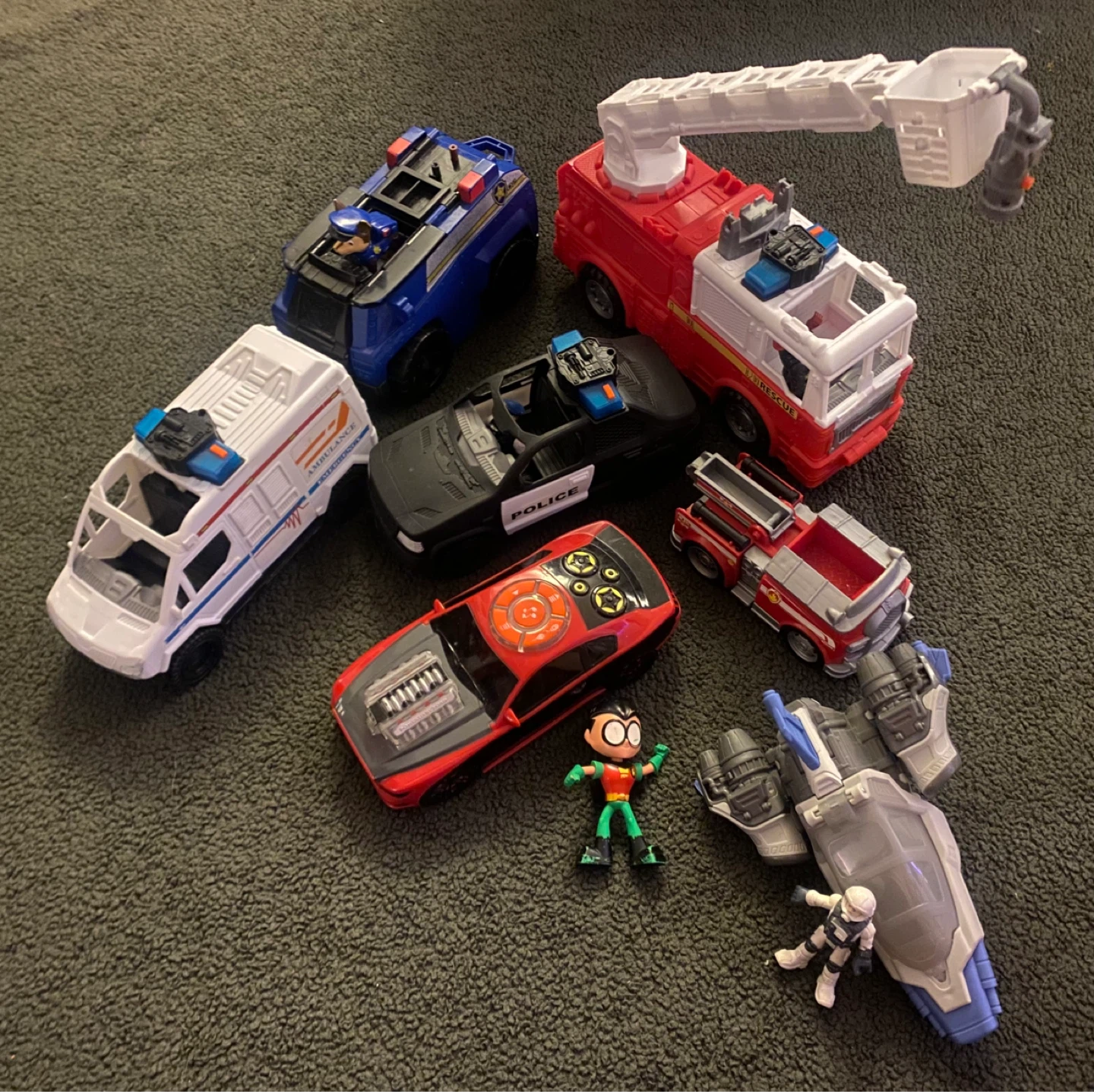 Emergency vehicle toy lot