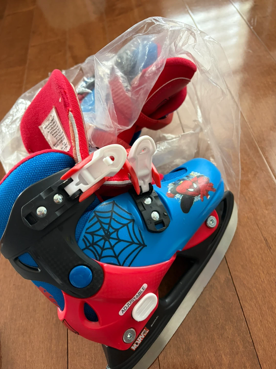 Adjustable Spiderman Ice Skates