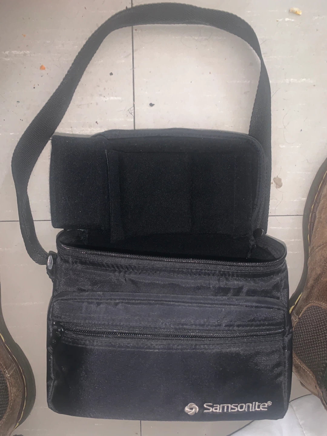 Samsonite Black Crossbody Bag - photo 3