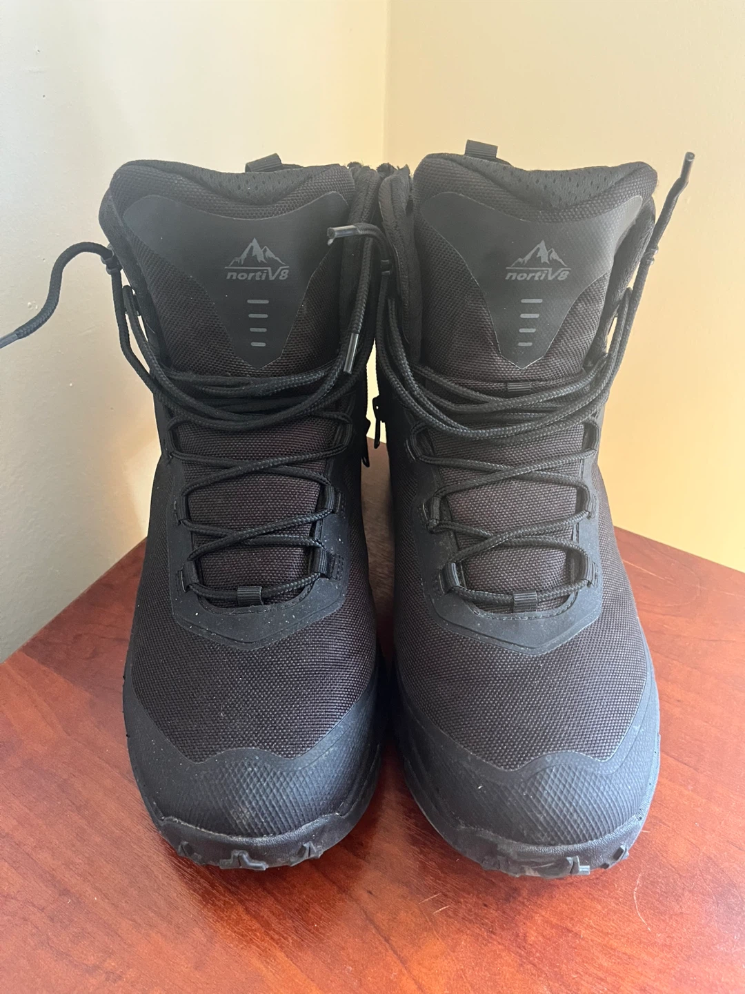 Nortiv8 Hiking Boots