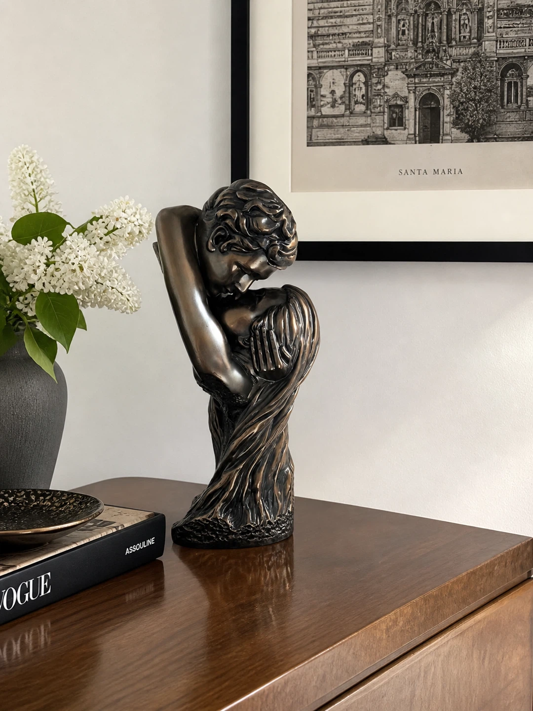 Bronze Finish Sculpture of Embracing Couple - photo 2