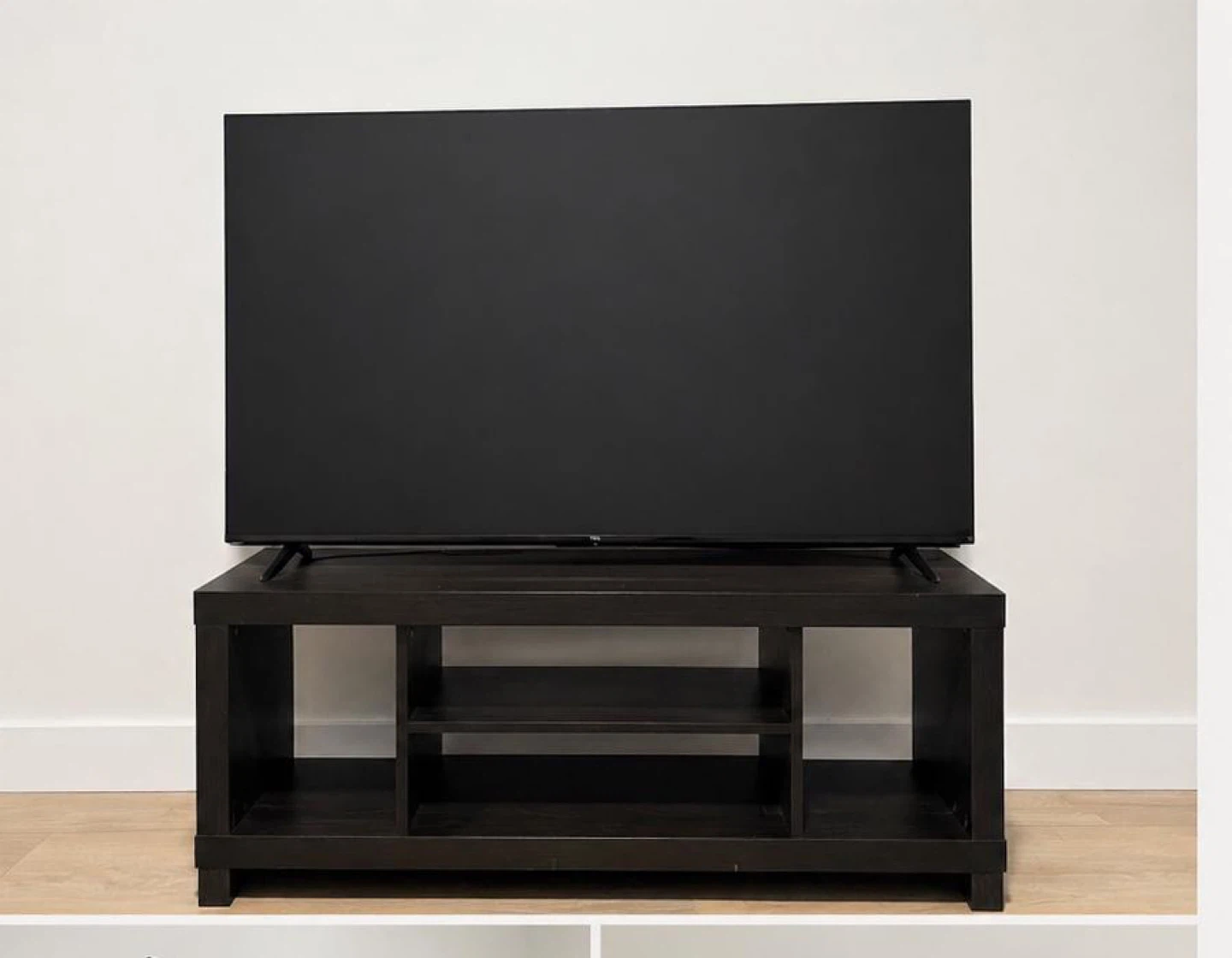 TCL 55” QLED 4K UHD Smart TV (Fire TV) – Like New