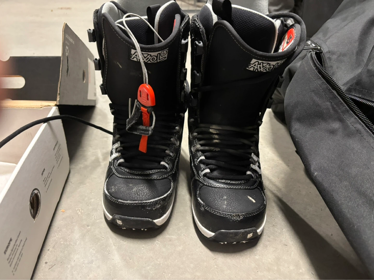Snowboard with Boots - photo 5