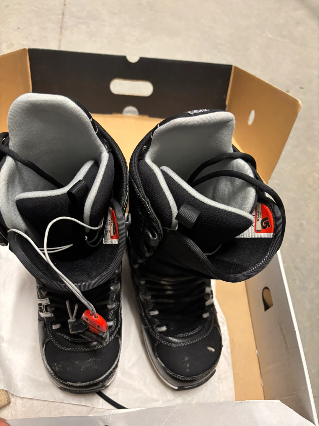 Snowboard with Boots - photo 4